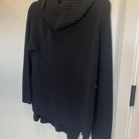 Ugg Selah Turtleneck Black Sweater - Picture 6 of 8